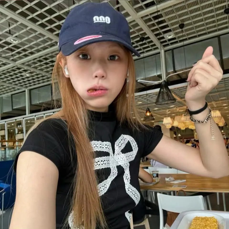 面目全飞